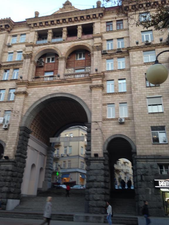 Apartment On Khreshchatyk 21 Kiev Esterno foto